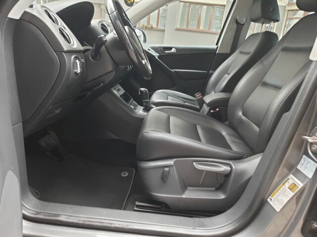 Сірий Фольксваген Тігуан, об'ємом двигуна 2 л та пробігом 193 тис. км за 12999 $, фото 10 на Automoto.ua