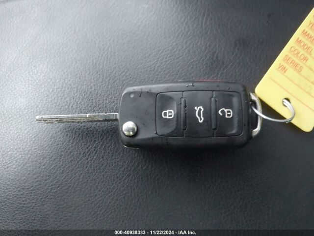 Сірий Фольксваген Тігуан, об'ємом двигуна 2 л та пробігом 151 тис. км за 10800 $, фото 8 на Automoto.ua