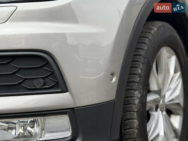 Сірий Фольксваген Тігуан, об'ємом двигуна 1.97 л та пробігом 149 тис. км за 23000 $, фото 14 на Automoto.ua