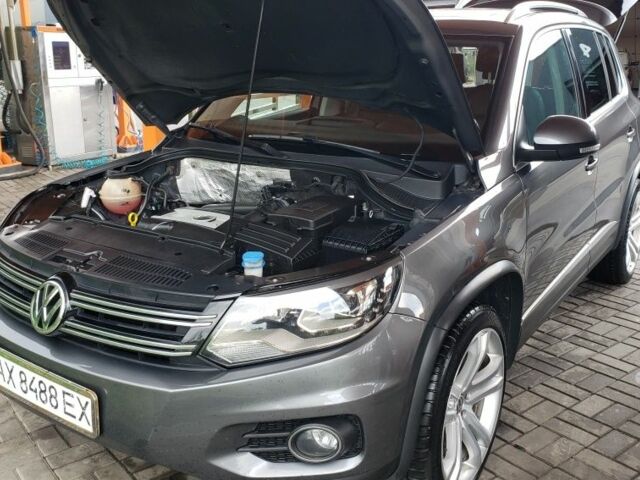 Фольксваген Тигуан 2016 в Харькове на Automoto.ua Серый Фольксваген Тигуан, объемом двигателя 2 л и пробегом 161 тыс. км за 13000 $, фото 22 на Automoto.ua