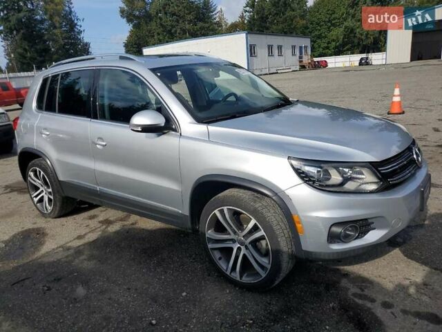 Серый Фольксваген Тигуан, объемом двигателя 1.98 л и пробегом 109 тыс. км за 2100 $, фото 1 на Automoto.ua