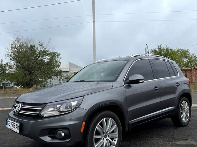 Серый Фольксваген Тигуан, объемом двигателя 2 л и пробегом 188 тыс. км за 13500 $, фото 2 на Automoto.ua