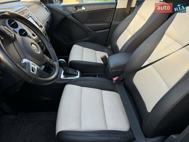 Серый Фольксваген Тигуан, объемом двигателя 2 л и пробегом 199 тыс. км за 12200 $, фото 9 на Automoto.ua