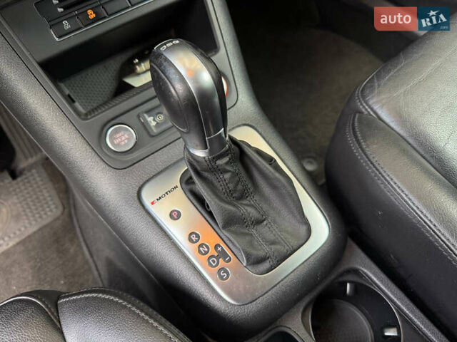 Серый Фольксваген Тигуан, объемом двигателя 1.97 л и пробегом 124 тыс. км за 17200 $, фото 21 на Automoto.ua