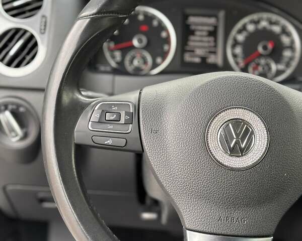 Сірий Фольксваген Тігуан, об'ємом двигуна 1.98 л та пробігом 171 тис. км за 15999 $, фото 18 на Automoto.ua