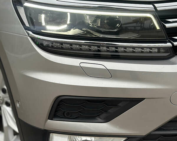 Серый Фольксваген Тигуан, объемом двигателя 1.98 л и пробегом 115 тыс. км за 23300 $, фото 14 на Automoto.ua