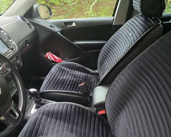 Серый Фольксваген Тигуан, объемом двигателя 1.98 л и пробегом 153 тыс. км за 14300 $, фото 10 на Automoto.ua