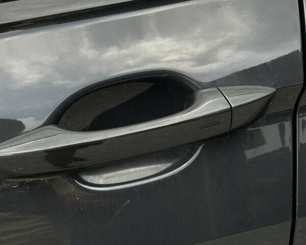 Сірий Фольксваген Тігуан, об'ємом двигуна 1.97 л та пробігом 181 тис. км за 22300 $, фото 4 на Automoto.ua