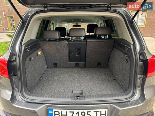 Серый Фольксваген Тигуан, объемом двигателя 1.97 л и пробегом 124 тыс. км за 17200 $, фото 25 на Automoto.ua