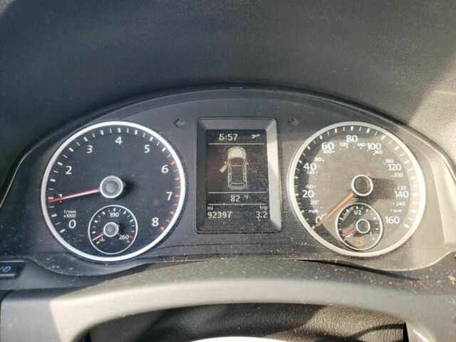 Сірий Фольксваген Тігуан, об'ємом двигуна 2 л та пробігом 147 тис. км за 2500 $, фото 8 на Automoto.ua