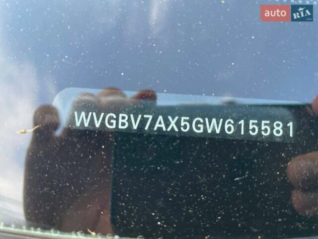 Сірий Фольксваген Тігуан, об'ємом двигуна 2 л та пробігом 133 тис. км за 13499 $, фото 38 на Automoto.ua