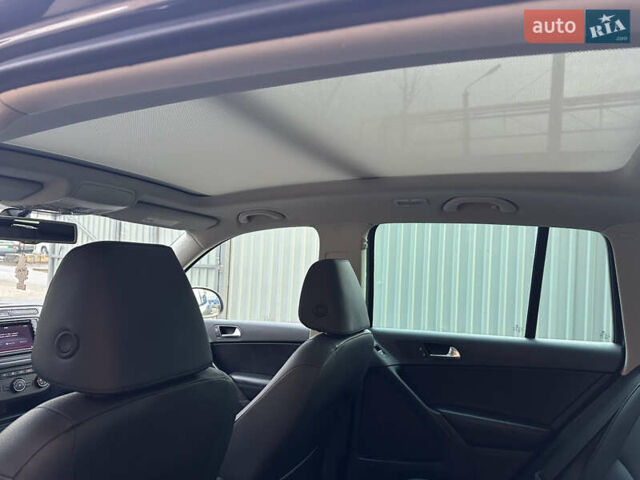 Серый Фольксваген Тигуан, объемом двигателя 1.98 л и пробегом 105 тыс. км за 15400 $, фото 28 на Automoto.ua