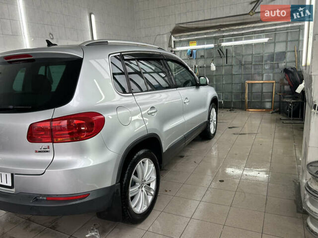 Серый Фольксваген Тигуан, объемом двигателя 1.98 л и пробегом 117 тыс. км за 14500 $, фото 7 на Automoto.ua