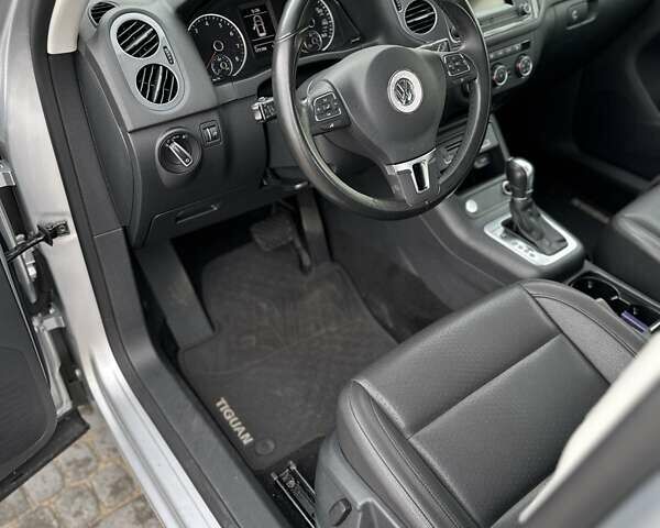 Сірий Фольксваген Тігуан, об'ємом двигуна 1.98 л та пробігом 171 тис. км за 15999 $, фото 9 на Automoto.ua