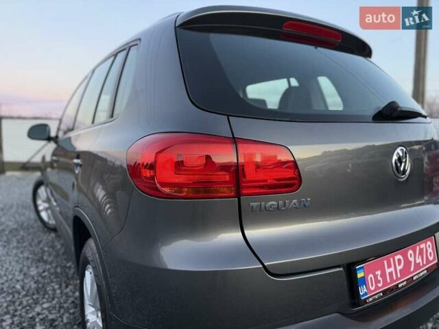 Серый Фольксваген Тигуан, объемом двигателя 2 л и пробегом 135 тыс. км за 11950 $, фото 37 на Automoto.ua