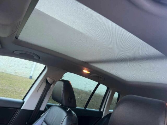 Серый Фольксваген Тигуан, объемом двигателя 2 л и пробегом 78 тыс. км за 4600 $, фото 10 на Automoto.ua