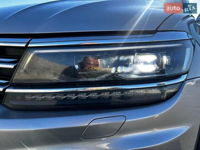 Сірий Фольксваген Тігуан, об'ємом двигуна 1.98 л та пробігом 298 тис. км за 23800 $, фото 22 на Automoto.ua