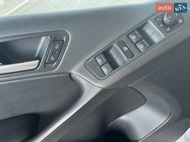 Сірий Фольксваген Тігуан, об'ємом двигуна 1.98 л та пробігом 128 тис. км за 14699 $, фото 14 на Automoto.ua