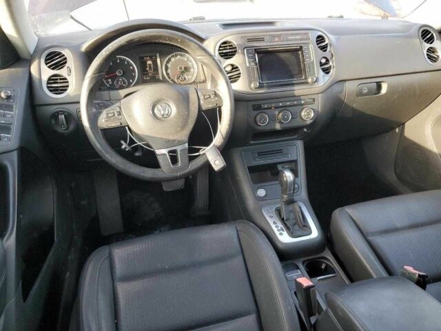 Сірий Фольксваген Тігуан, об'ємом двигуна 2 л та пробігом 147 тис. км за 2500 $, фото 7 на Automoto.ua