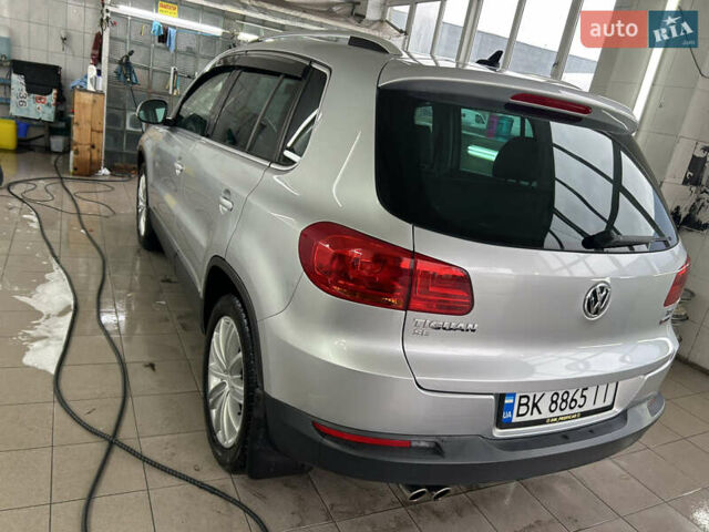 Серый Фольксваген Тигуан, объемом двигателя 1.98 л и пробегом 117 тыс. км за 14500 $, фото 8 на Automoto.ua