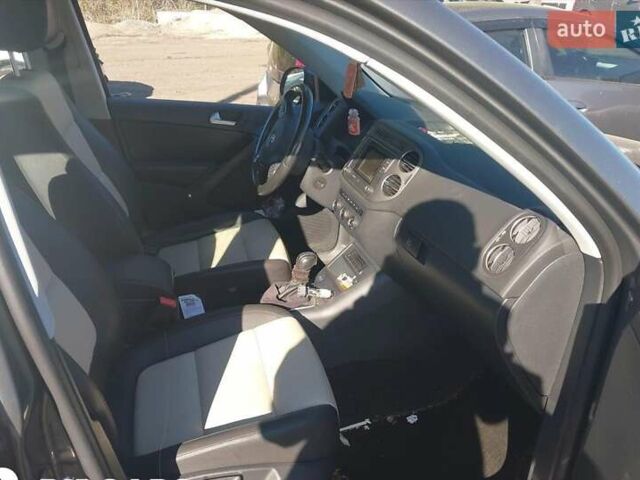 Сірий Фольксваген Тігуан, об'ємом двигуна 1.98 л та пробігом 193 тис. км за 7950 $, фото 4 на Automoto.ua