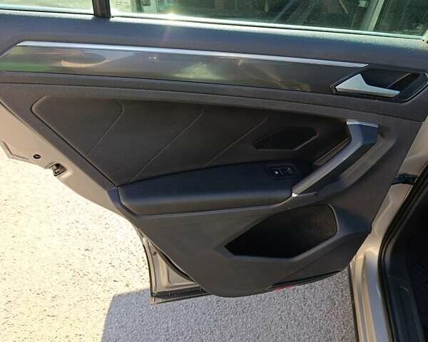 Сірий Фольксваген Тігуан, об'ємом двигуна 1.98 л та пробігом 298 тис. км за 23800 $, фото 41 на Automoto.ua