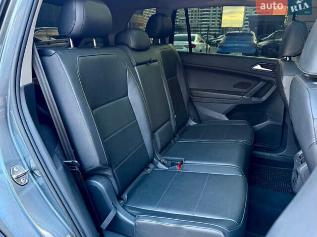 Серый Фольксваген Тигуан, объемом двигателя 2 л и пробегом 155 тыс. км за 18500 $, фото 26 на Automoto.ua