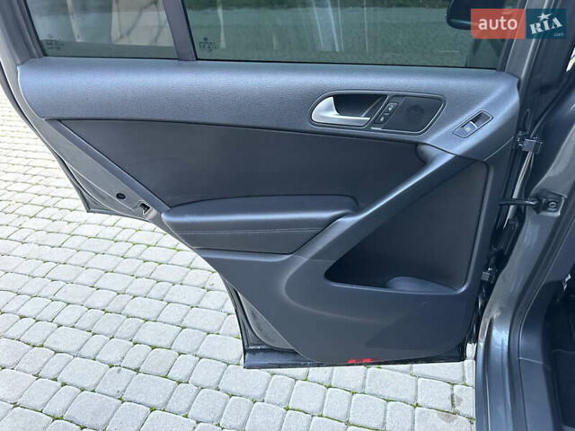 Сірий Фольксваген Тігуан, об'ємом двигуна 1.98 л та пробігом 158 тис. км за 13999 $, фото 36 на Automoto.ua