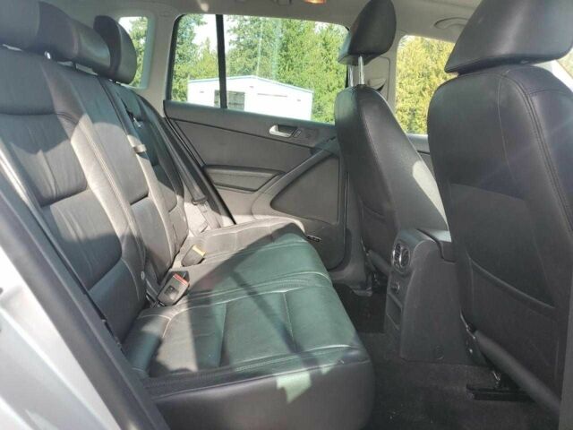 Серый Фольксваген Тигуан, объемом двигателя 2 л и пробегом 111 тыс. км за 1700 $, фото 10 на Automoto.ua