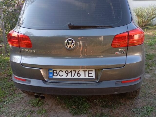 Серый Фольксваген Тигуан, объемом двигателя 2 л и пробегом 160 тыс. км за 15000 $, фото 6 на Automoto.ua