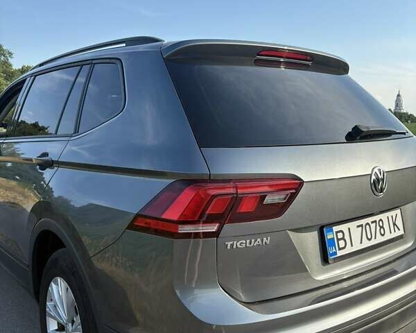 Сірий Фольксваген Тігуан, об'ємом двигуна 1.98 л та пробігом 116 тис. км за 18500 $, фото 6 на Automoto.ua