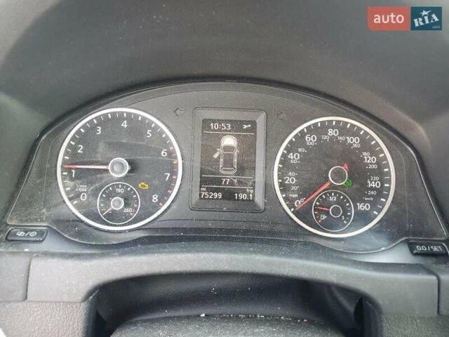 Сірий Фольксваген Тігуан, об'ємом двигуна 1.98 л та пробігом 121 тис. км за 999 $, фото 8 на Automoto.ua