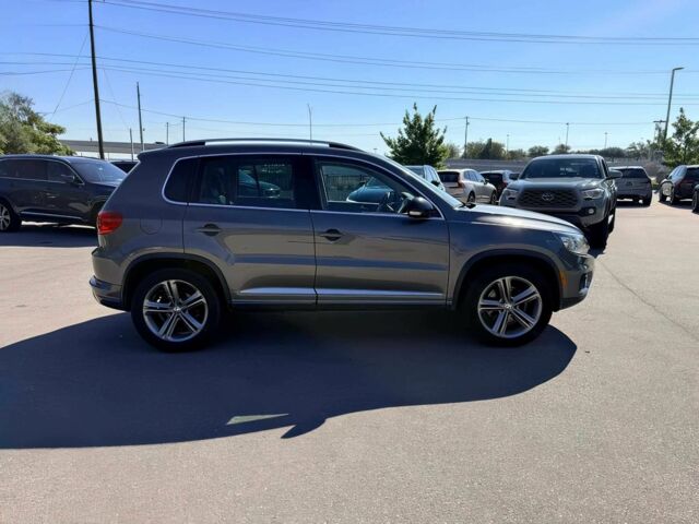 Серый Фольксваген Тигуан, объемом двигателя 2 л и пробегом 53 тыс. км за 12000 $, фото 6 на Automoto.ua