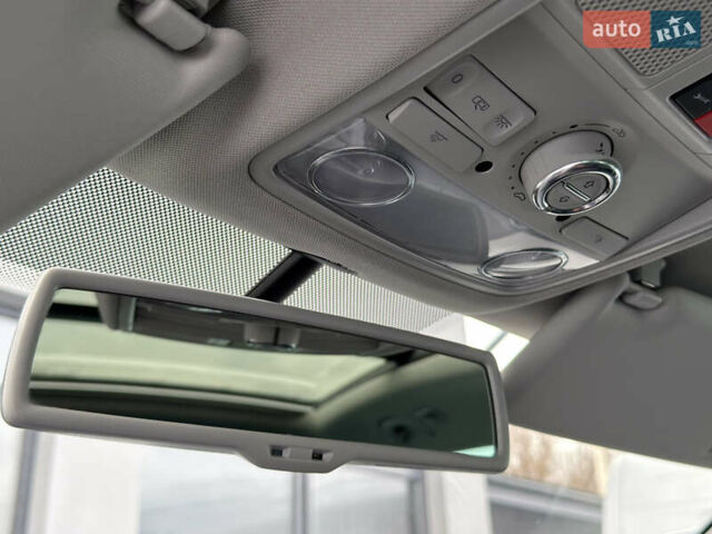 Серый Фольксваген Тигуан, объемом двигателя 2 л и пробегом 181 тыс. км за 15000 $, фото 34 на Automoto.ua