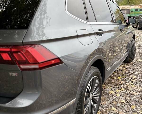 Сірий Фольксваген Тігуан, об'ємом двигуна 1.98 л та пробігом 128 тис. км за 17900 $, фото 13 на Automoto.ua