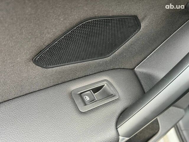 Серый Фольксваген Тигуан, объемом двигателя 2 л и пробегом 250 тыс. км за 22680 $, фото 37 на Automoto.ua