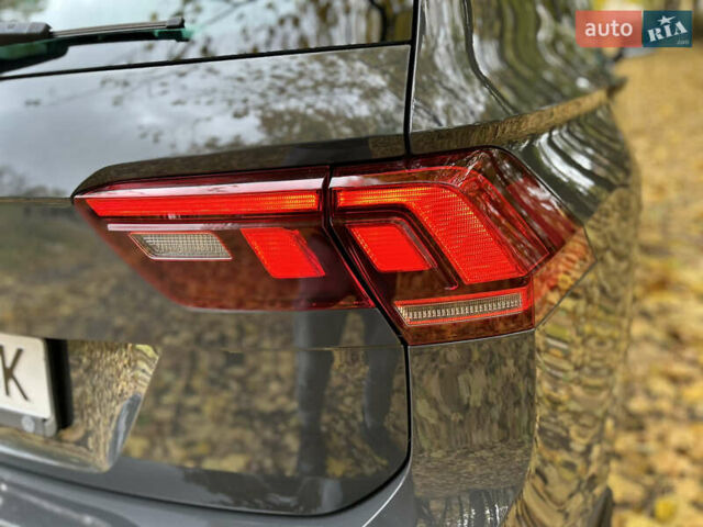 Серый Фольксваген Тигуан, объемом двигателя 1.98 л и пробегом 265 тыс. км за 20999 $, фото 32 на Automoto.ua