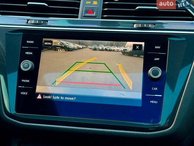 Серый Фольксваген Тигуан, объемом двигателя 2 л и пробегом 155 тыс. км за 18500 $, фото 40 на Automoto.ua