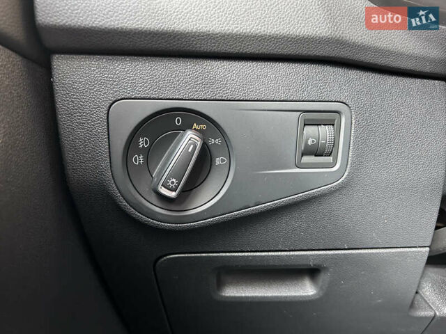 Серый Фольксваген Тигуан, объемом двигателя 1.98 л и пробегом 265 тыс. км за 20999 $, фото 7 на Automoto.ua