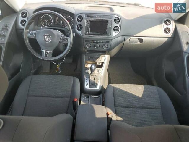 Сірий Фольксваген Тігуан, об'ємом двигуна 1.98 л та пробігом 121 тис. км за 999 $, фото 7 на Automoto.ua