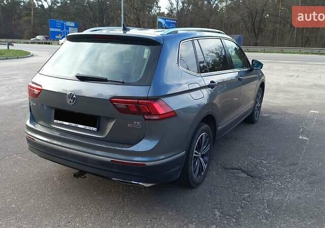 Серый Фольксваген Тигуан, объемом двигателя 2 л и пробегом 147 тыс. км за 23000 $, фото 8 на Automoto.ua