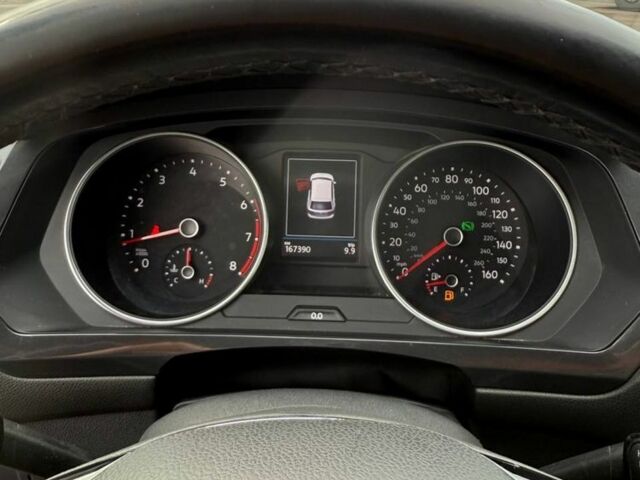 Серый Фольксваген Тигуан, объемом двигателя 2 л и пробегом 167 тыс. км за 15999 $, фото 18 на Automoto.ua