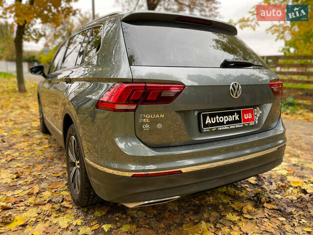 Серый Фольксваген Тигуан, объемом двигателя 2 л и пробегом 205 тыс. км за 16940 $, фото 14 на Automoto.ua