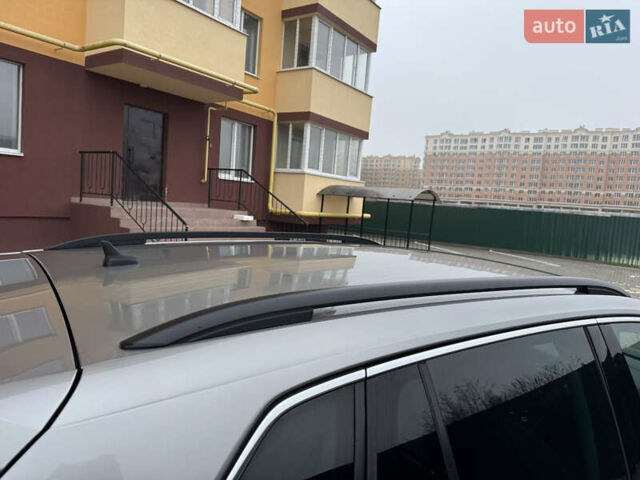 Серый Фольксваген Тигуан, объемом двигателя 1.97 л и пробегом 149 тыс. км за 25000 $, фото 4 на Automoto.ua