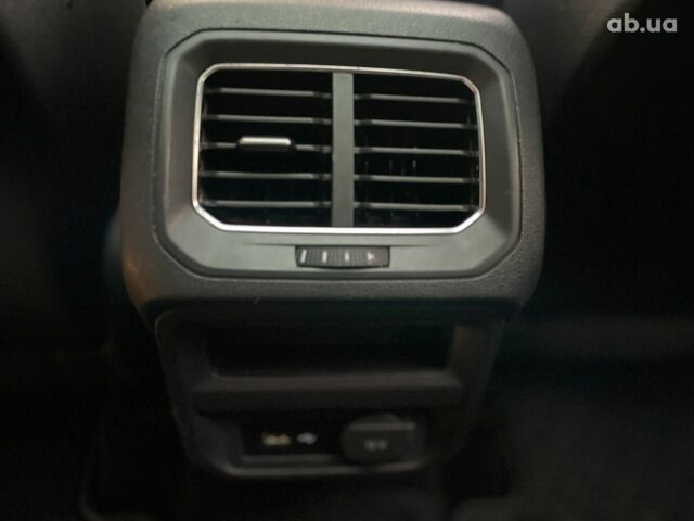 Серый Фольксваген Тигуан, объемом двигателя 2 л и пробегом 205 тыс. км за 16940 $, фото 24 на Automoto.ua