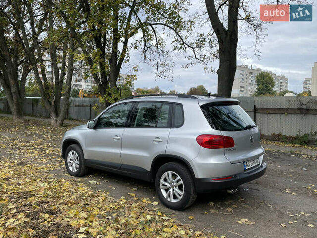 Сірий Фольксваген Тігуан, об'ємом двигуна 1.98 л та пробігом 199 тис. км за 12700 $, фото 3 на Automoto.ua