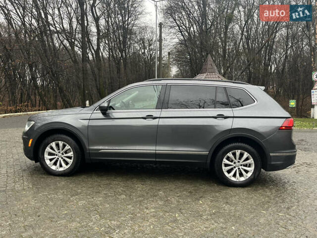 Серый Фольксваген Тигуан, объемом двигателя 2 л и пробегом 126 тыс. км за 19400 $, фото 12 на Automoto.ua