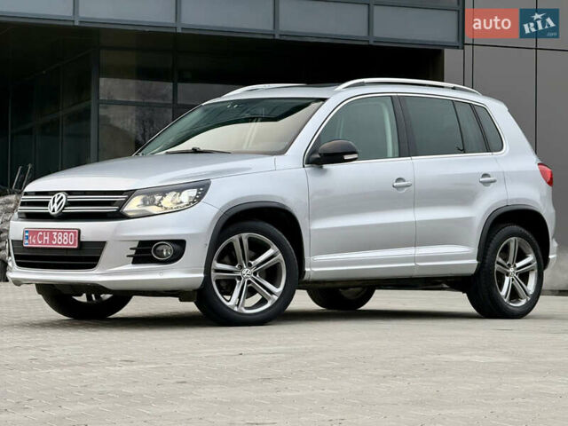 Серый Фольксваген Тигуан, объемом двигателя 2 л и пробегом 181 тыс. км за 15000 $, фото 1 на Automoto.ua