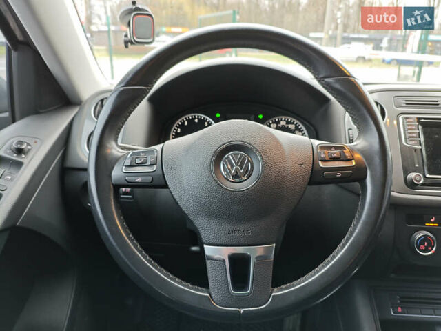 Серый Фольксваген Тигуан, объемом двигателя 1.98 л и пробегом 207 тыс. км за 13200 $, фото 21 на Automoto.ua