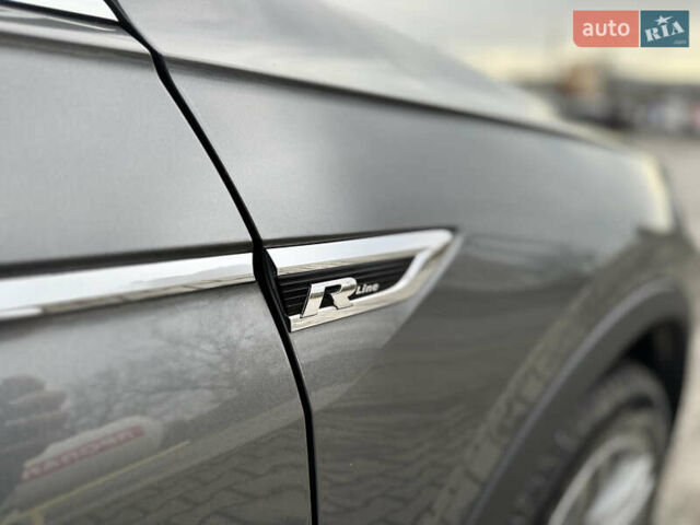 Сірий Фольксваген Тігуан, об'ємом двигуна 1.98 л та пробігом 163 тис. км за 28600 $, фото 30 на Automoto.ua